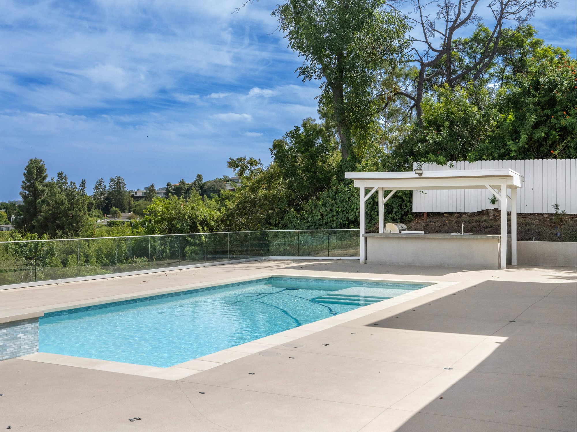 Pool Deck Resurfacing: Options and Cost Guide